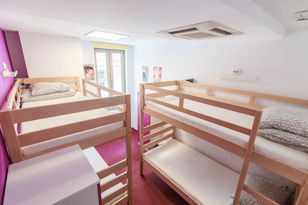 Pura Vida Sky Bar & Hostel