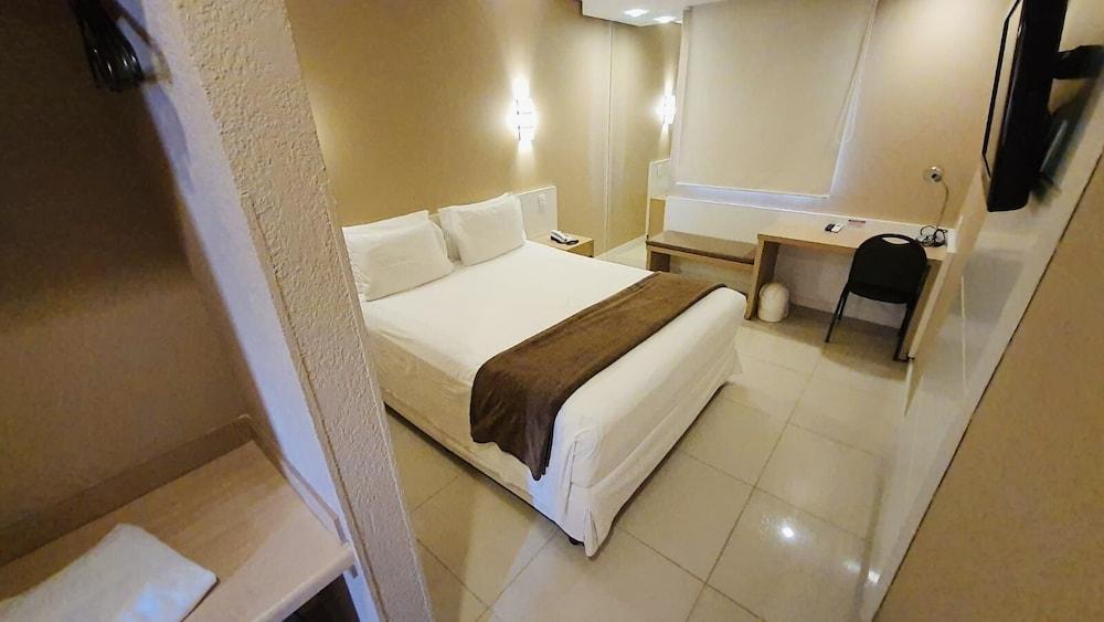 Hotel Thomasi Maringa