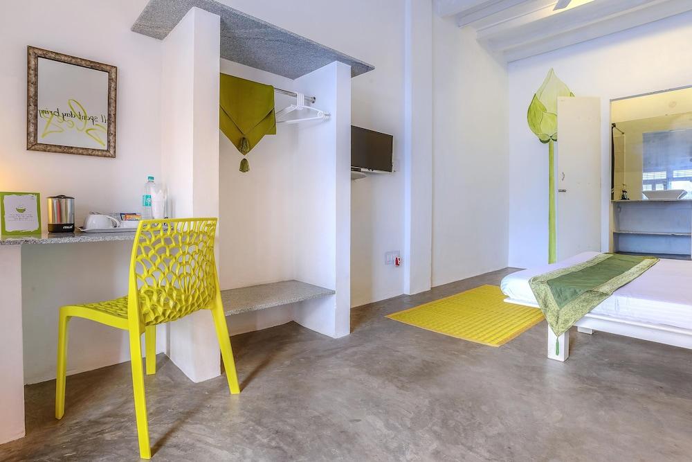 Itsy Hotels Red Lotus Heritage, Promenade Beach