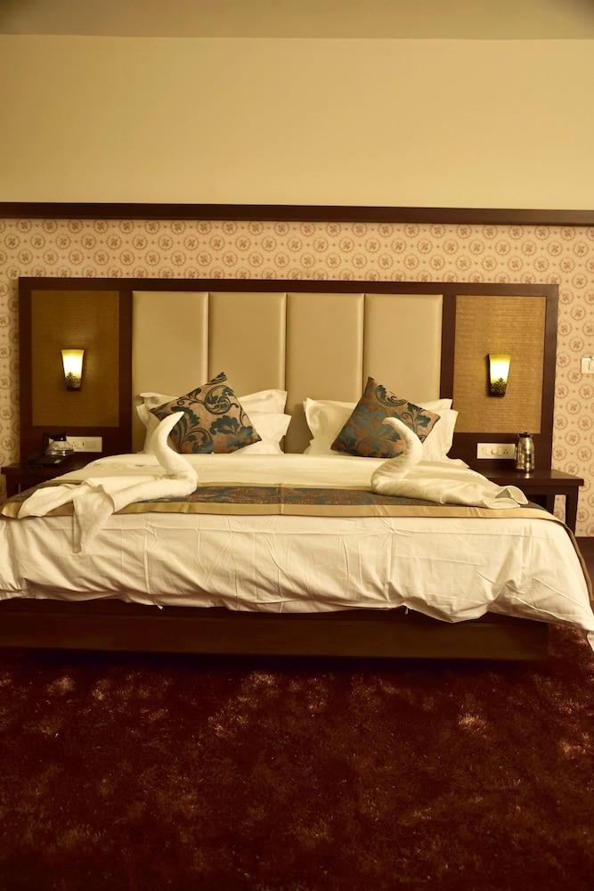 The Fern Hillside Resort Bhimtal