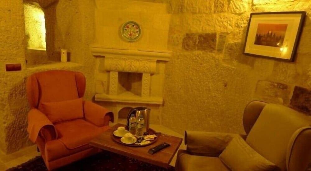 King Cave Hotel by Traveller's