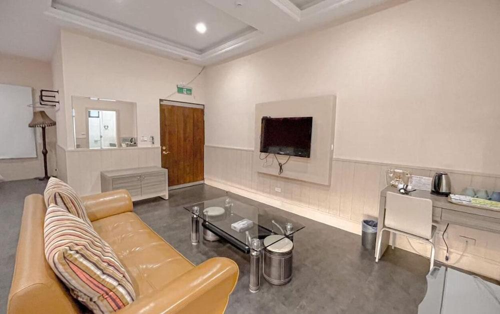 Ruixiong Hotspring Villa