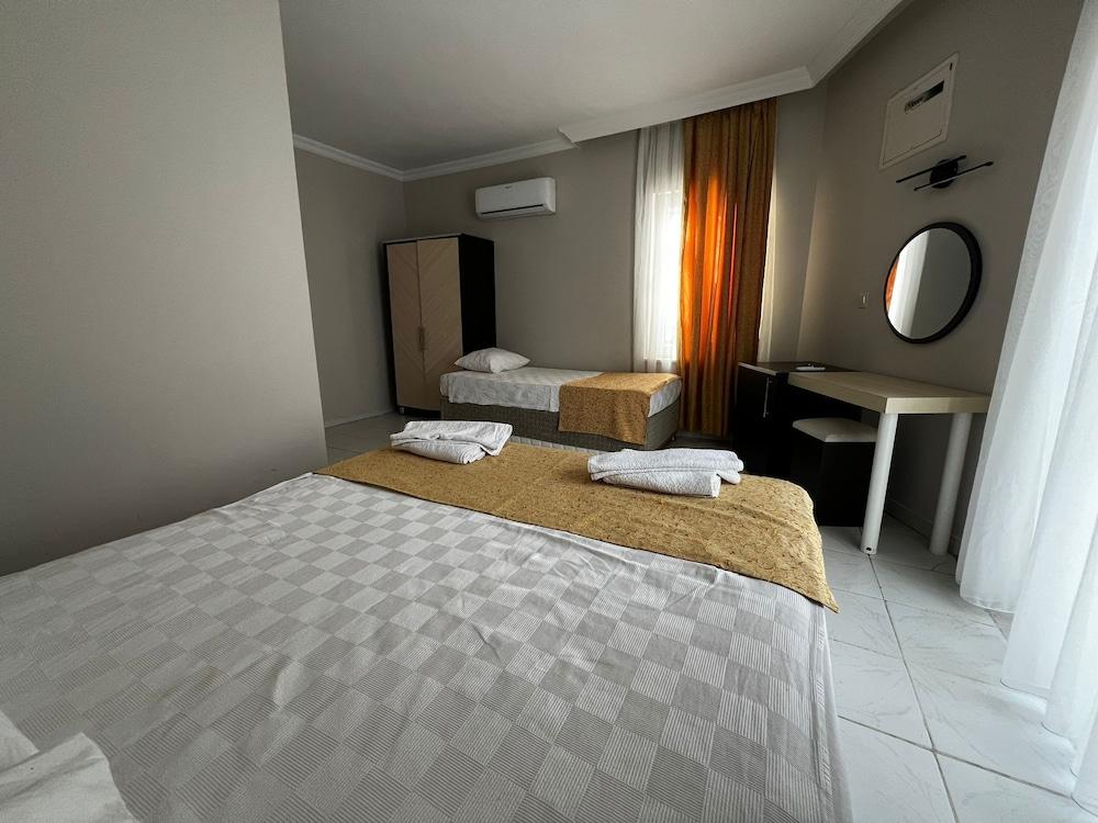 Side Beach Club Hotel