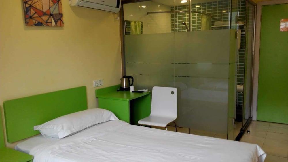 Yimi Hotel Changshou Metro Branch