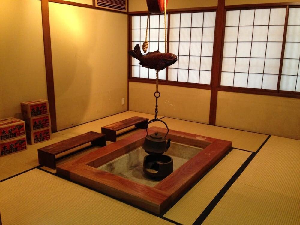 Yuwaku Guesthouse - Hostel