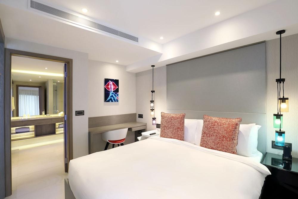 Oakwood Studios Singapore