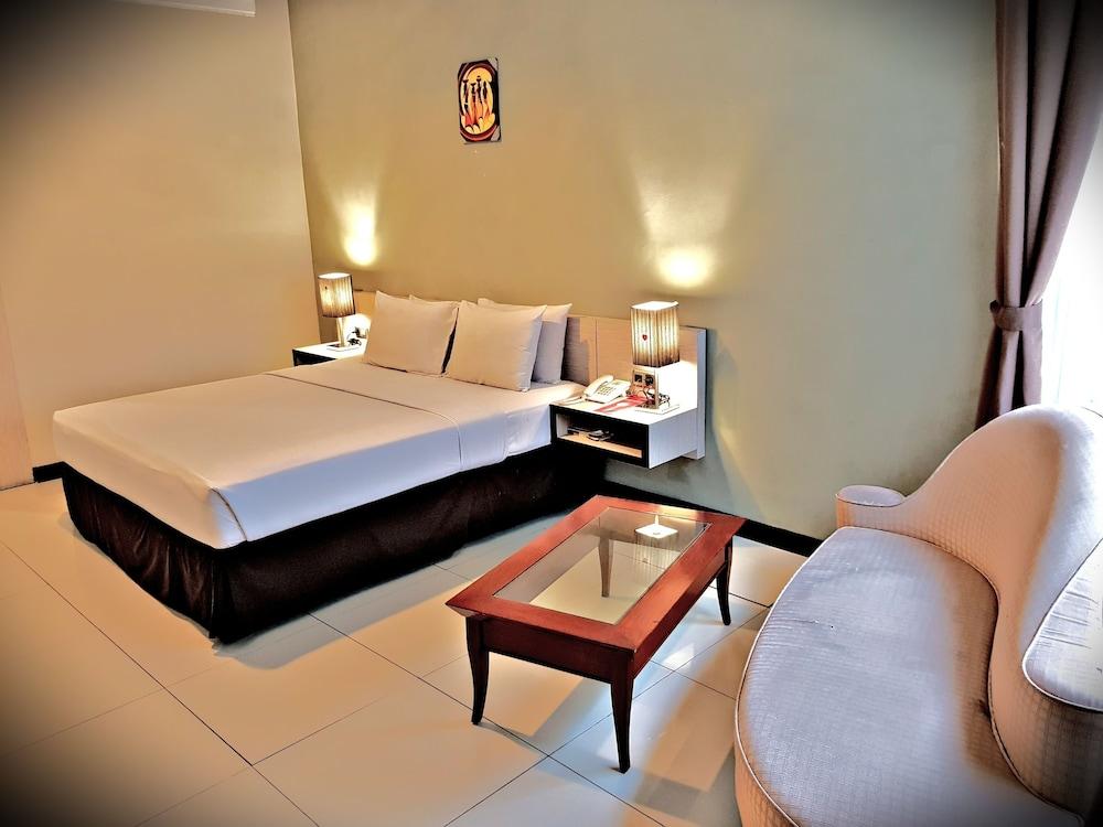 N3 Hotel Zainul Arifin