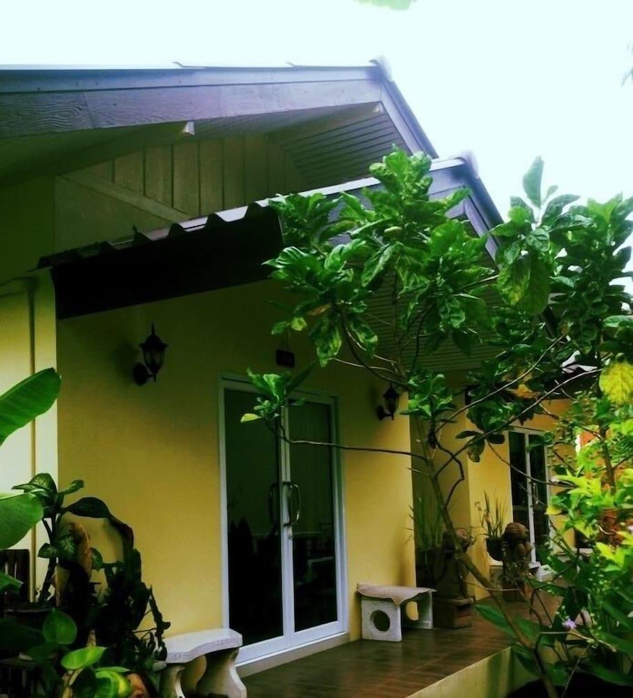 Baan Suan Phidchamika