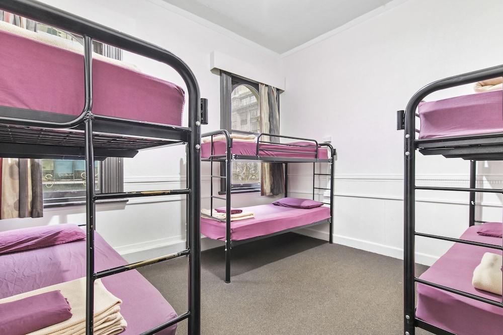 Queen Street Backpackers