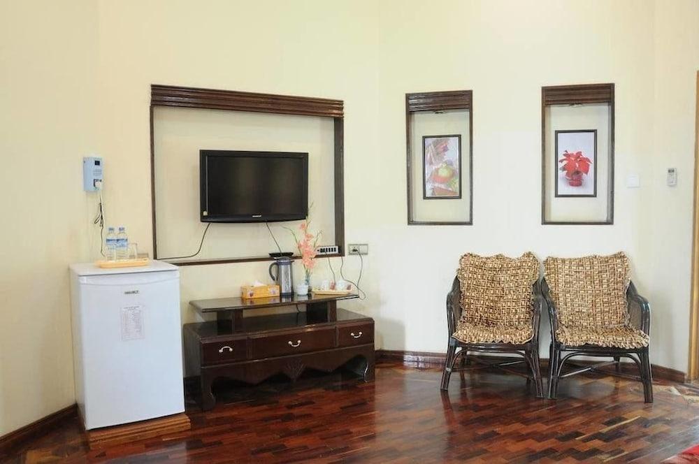 Hsaung Thazin Hotel Pyin Oo Lwin
