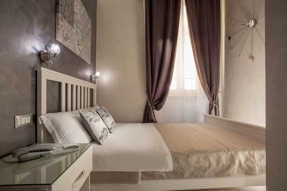 Frattina Grand Suite