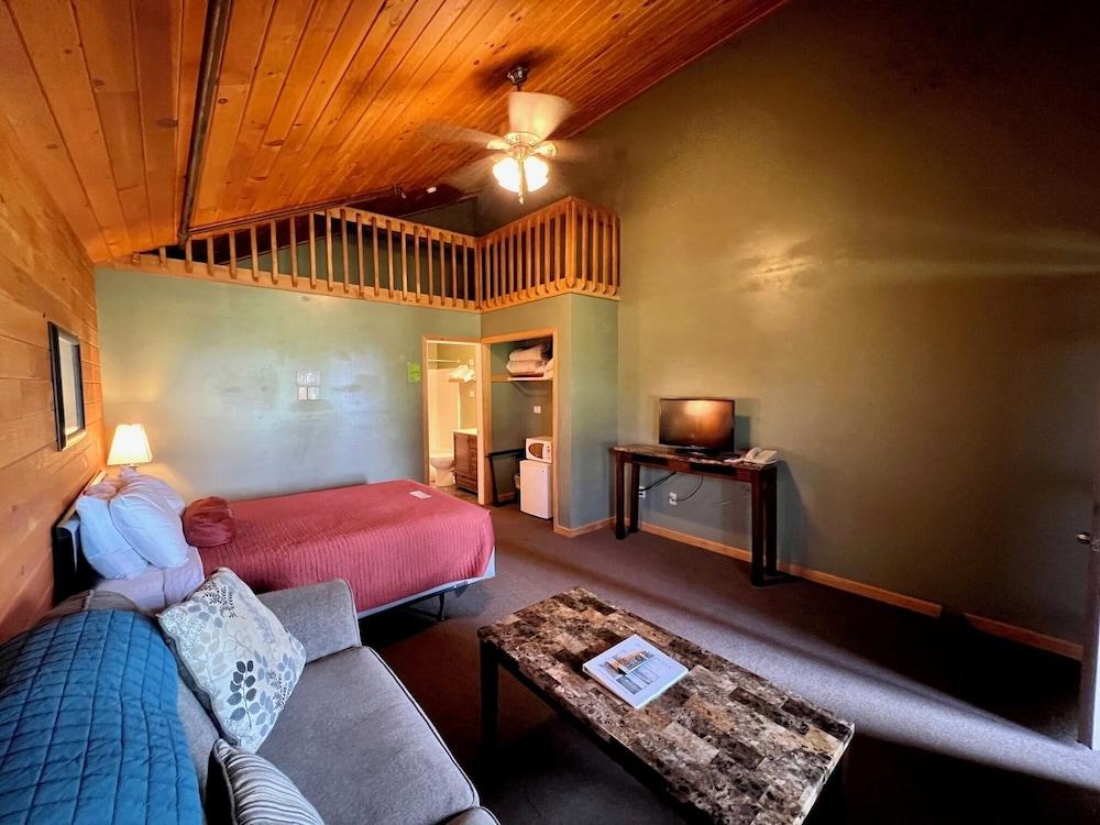 Bluff Point Golf Resort