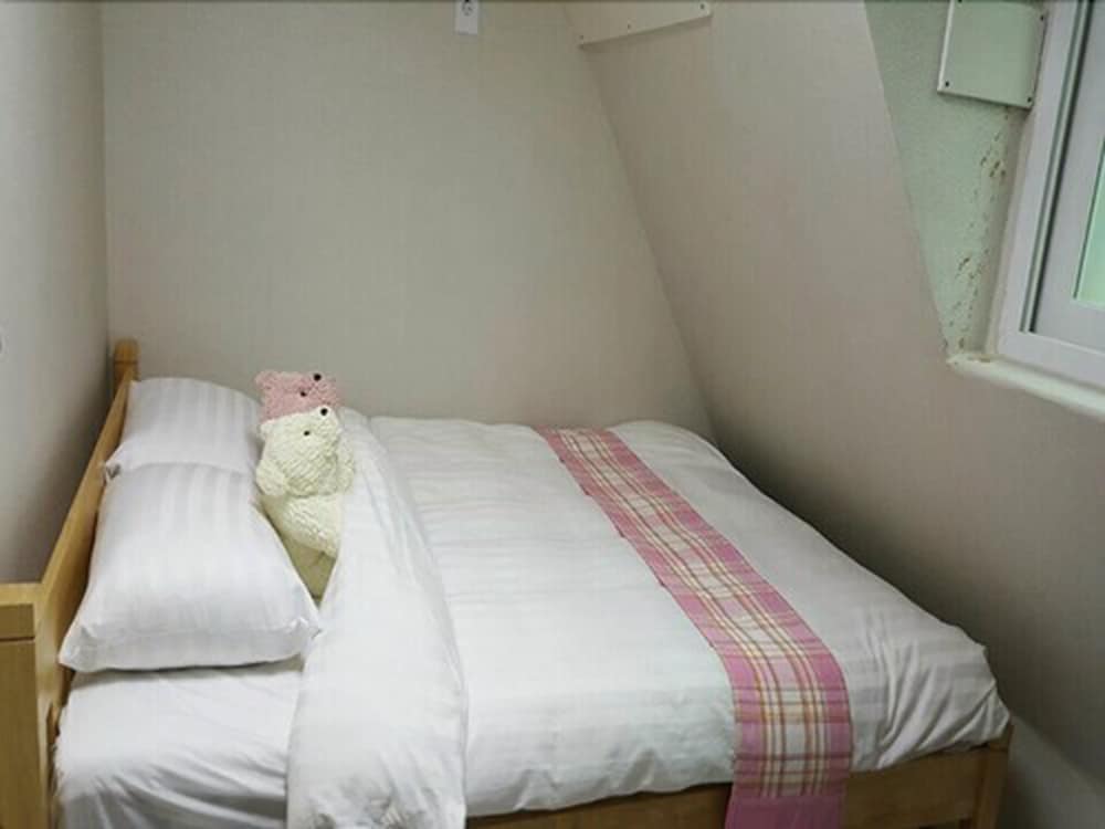 KStar Stay Residence Hoehyun - Hostel