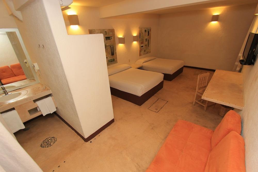 Hotel Plaza Tangolunda