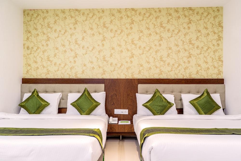 Hotel Pushpak Resort