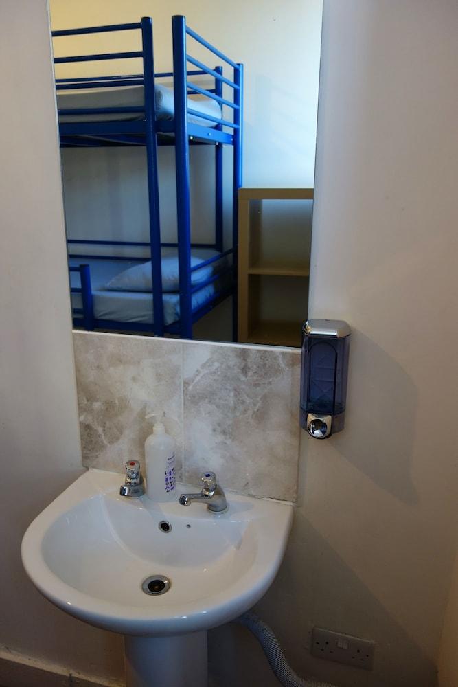 Saint James Backpackers