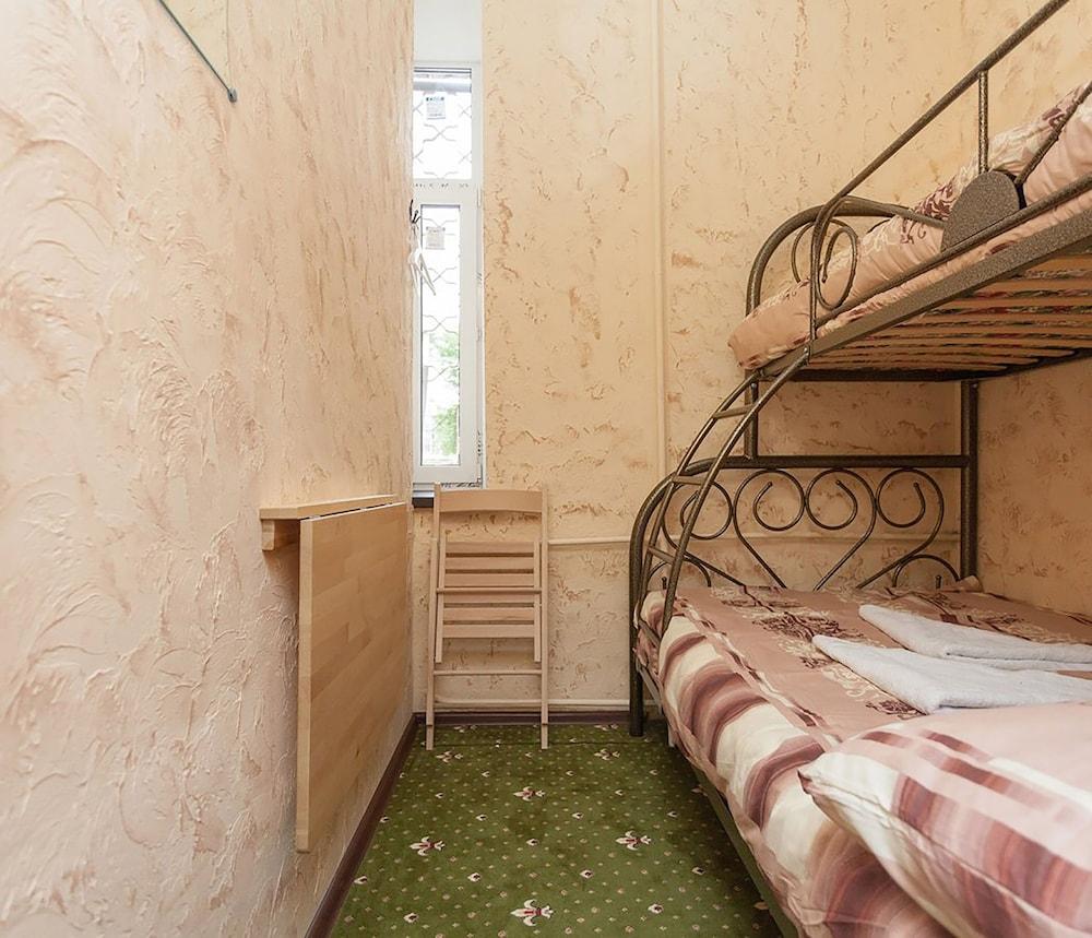 Winterfell on Smolenskaya