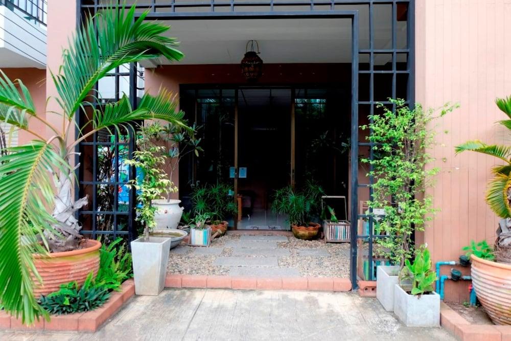 A Good Nite at Chang Klan