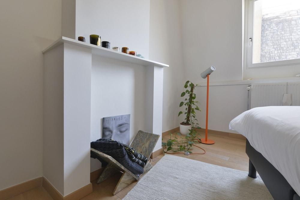 Zurenborg Area Apartments