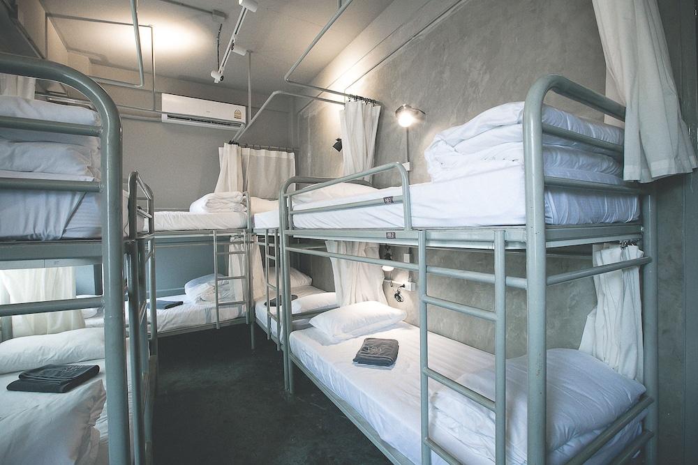 2W Bed & Breakfast Bangkok