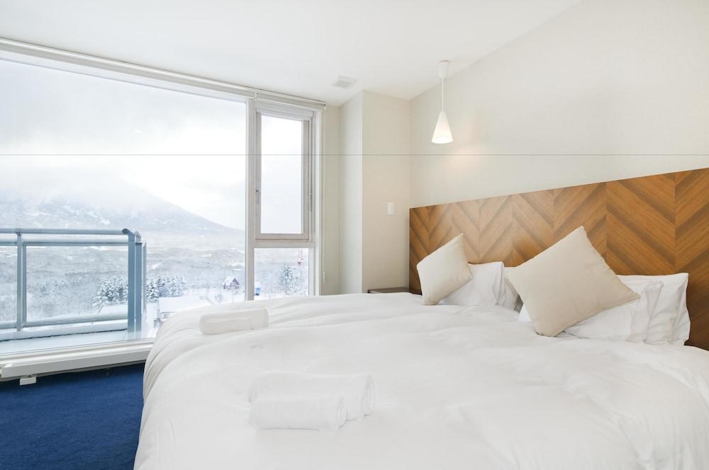 Niseko Landmark View