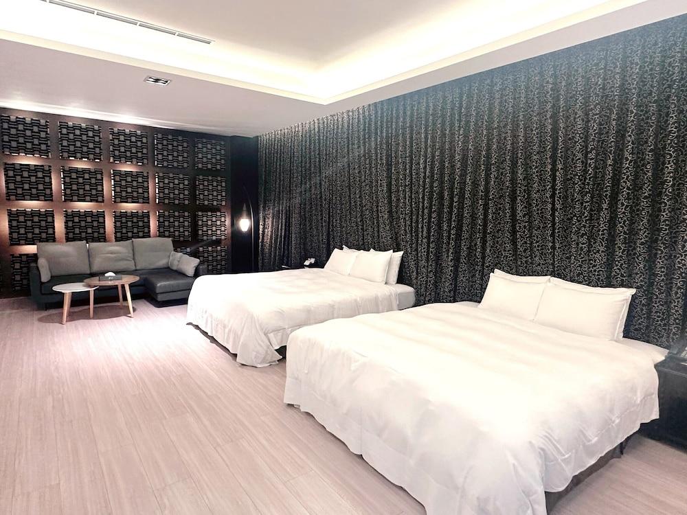 Orient Luxury Villa Motel