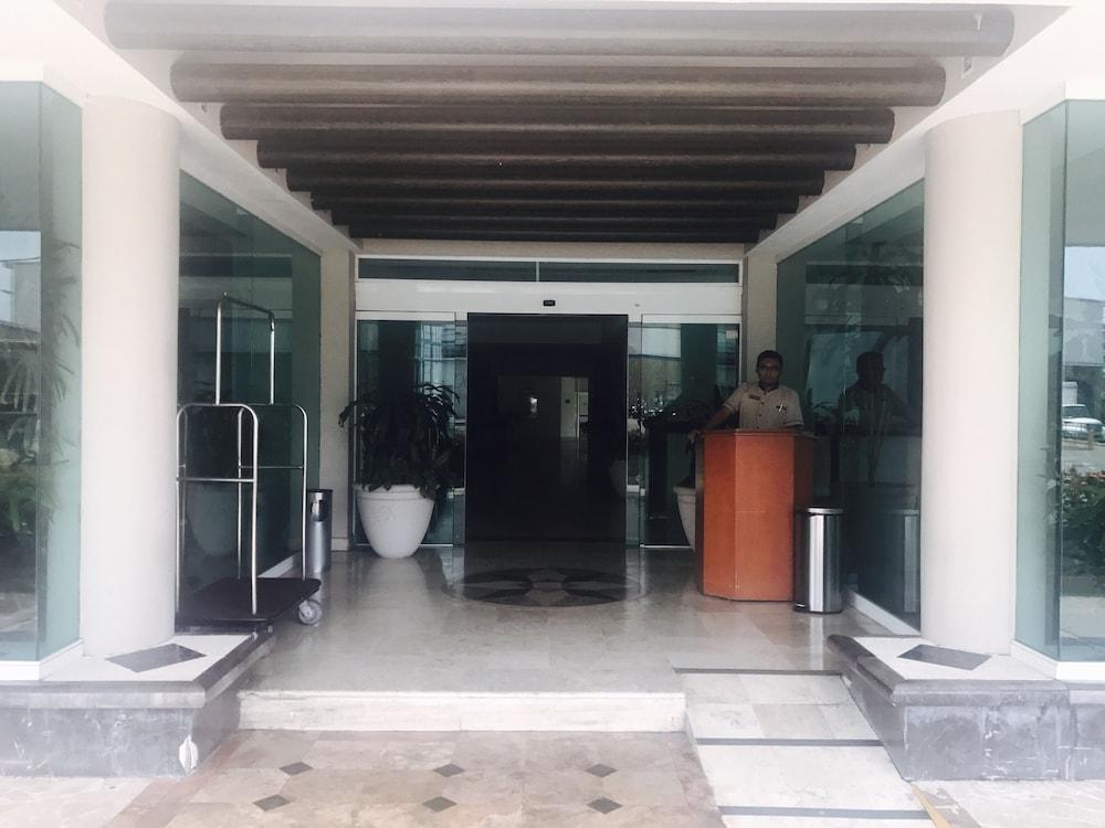 Days Inn by Wyndham Tuxtepec