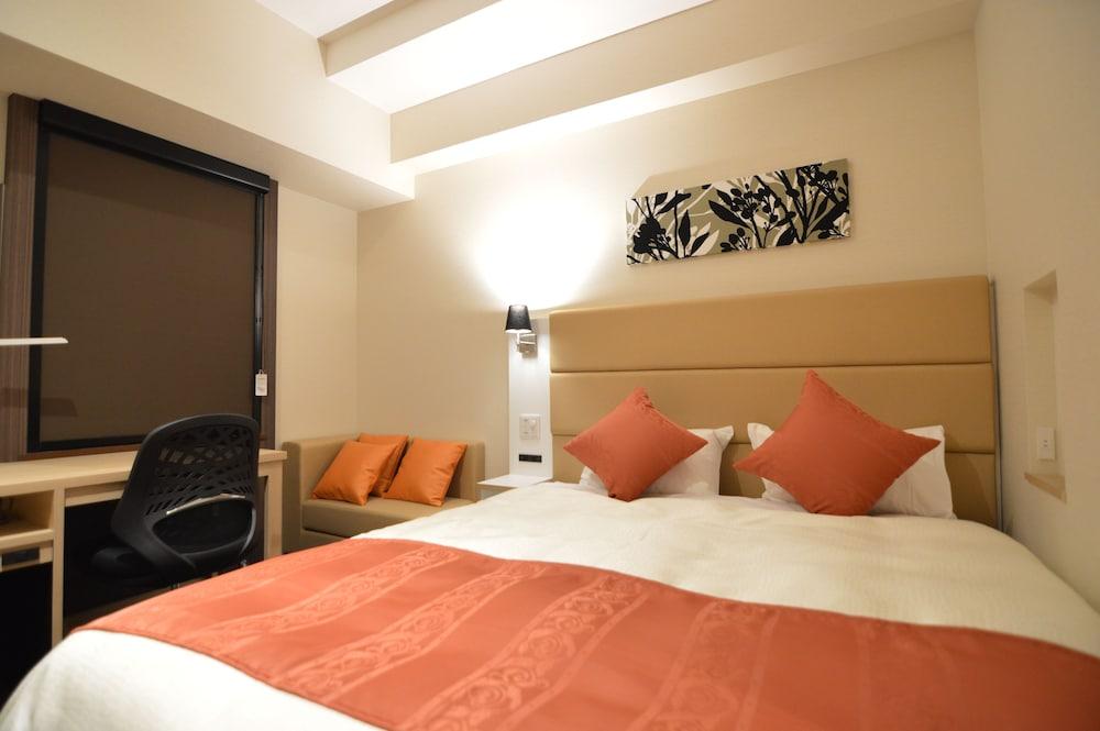 Queen's Hotel Chitose