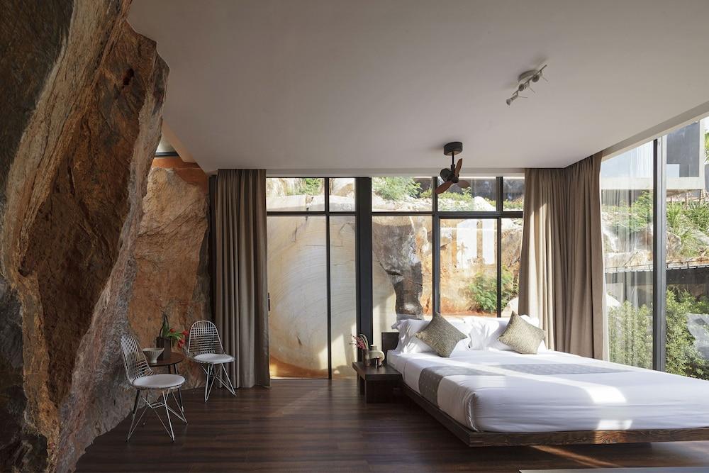 Nhapha Khao Yai Resort