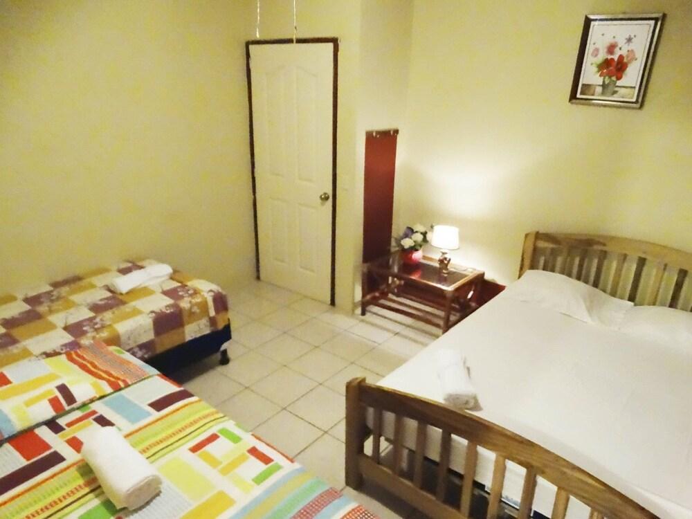 Hostal y Restaurante Villa Mar