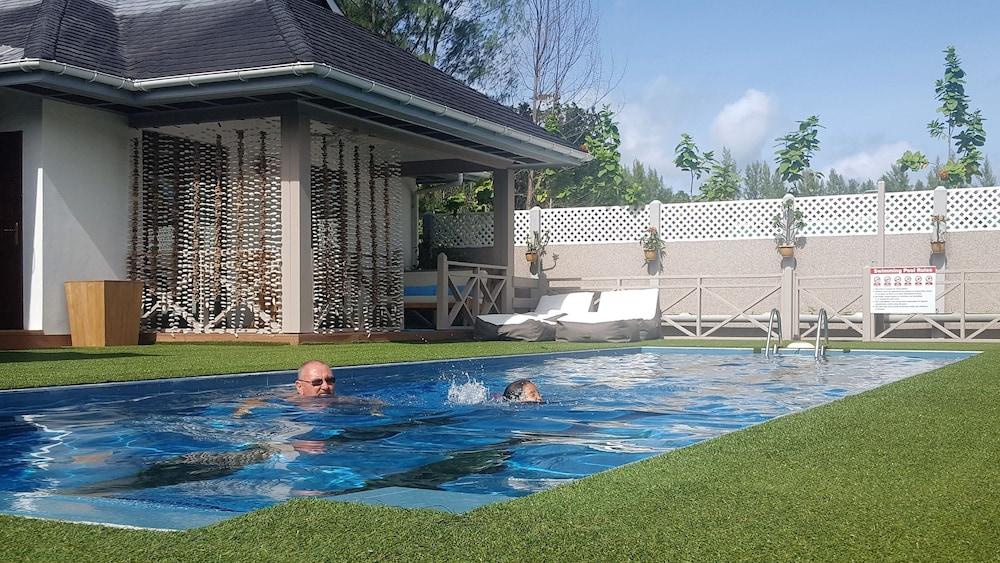 Les 4 Etoiles Holiday Villas