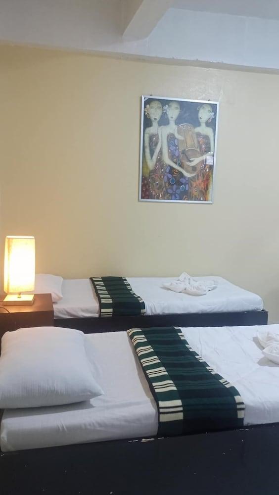 Antonio's Pension House