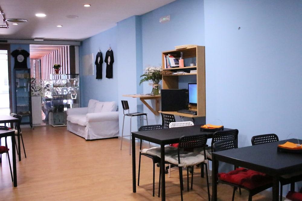 Albergue Compostela - Hostel