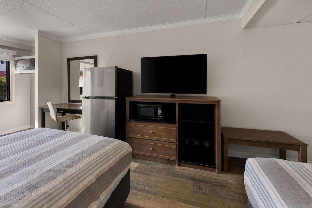 Atlantic Oceanside Dewey