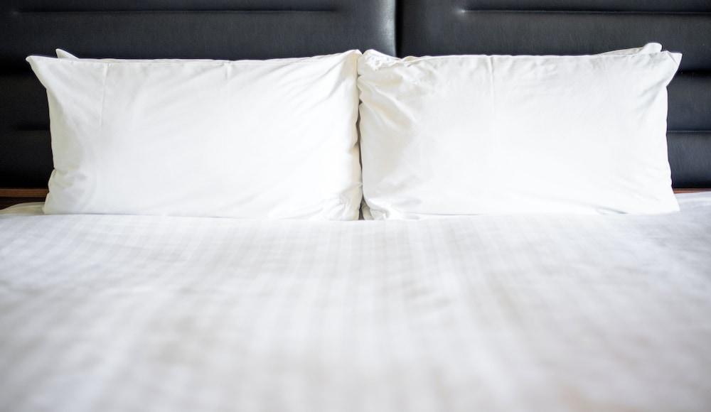 Elite Venue Selection Felbridge - Gatwick