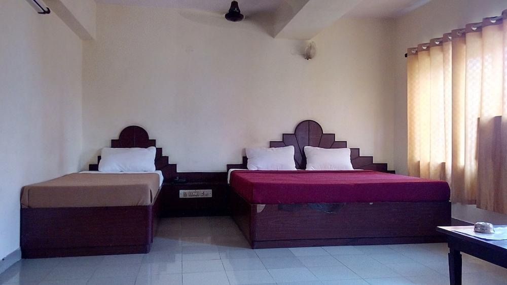 Hotel Luciya International