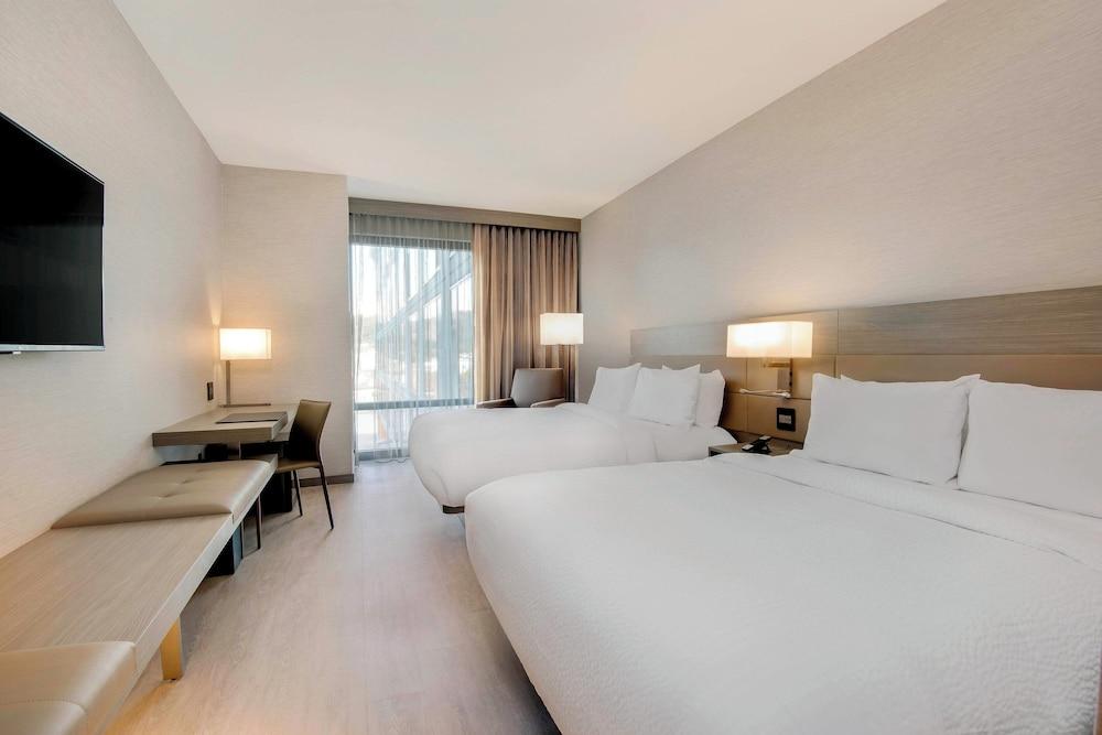 AC Hotel Asheville Downtown