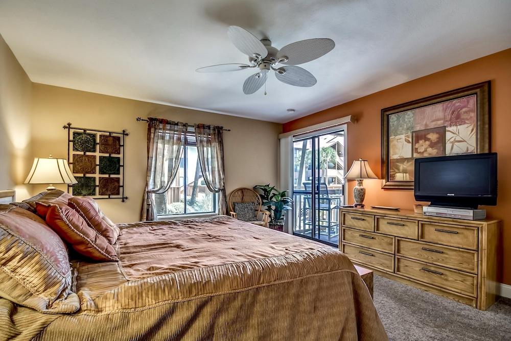 Anchorage Abode I A02 2 Bedroom Condo by Anchorage