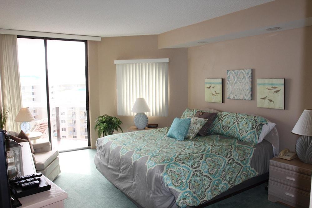 Surfside 1210 2 Bedroom Apartment by BnD