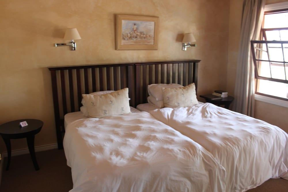 Leeuwenbosch Shearers Lodge