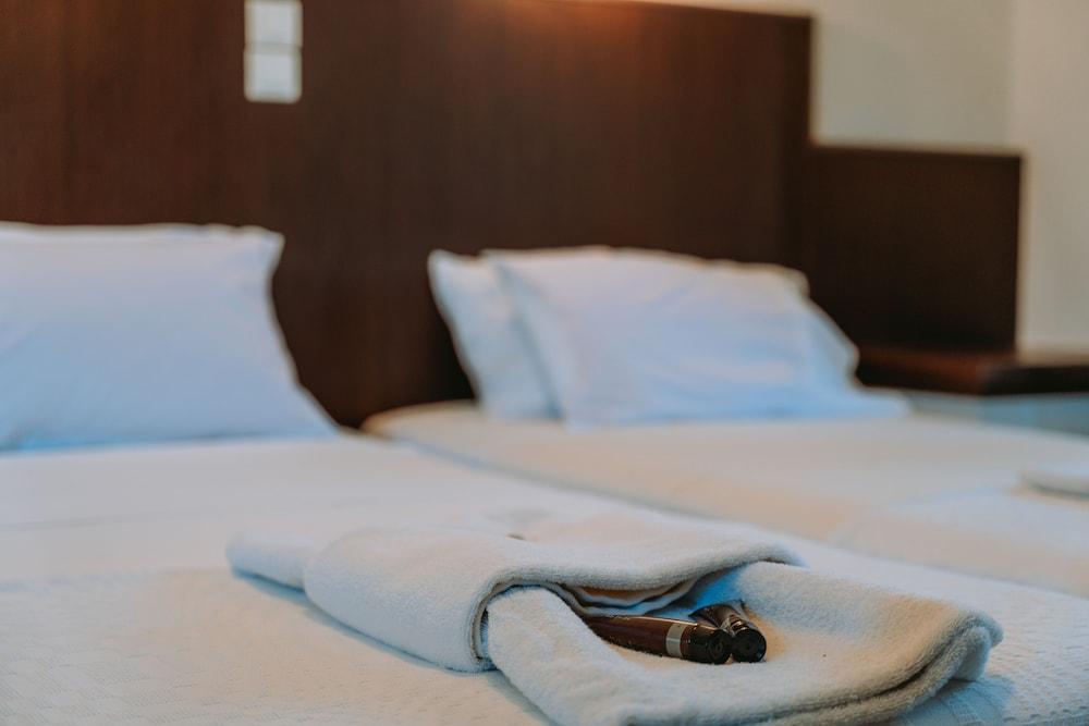 Karavostasi Beach Hotel