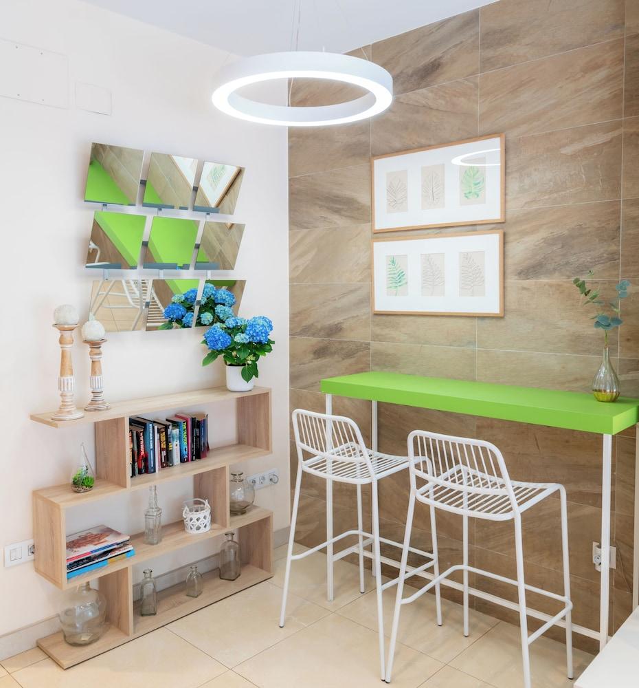 Hotel La City Mercado