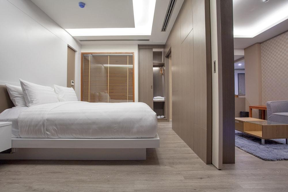 The Zense Boutique Hotel