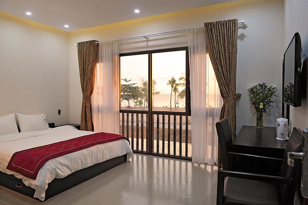 Kosmos Phu Quoc Villa