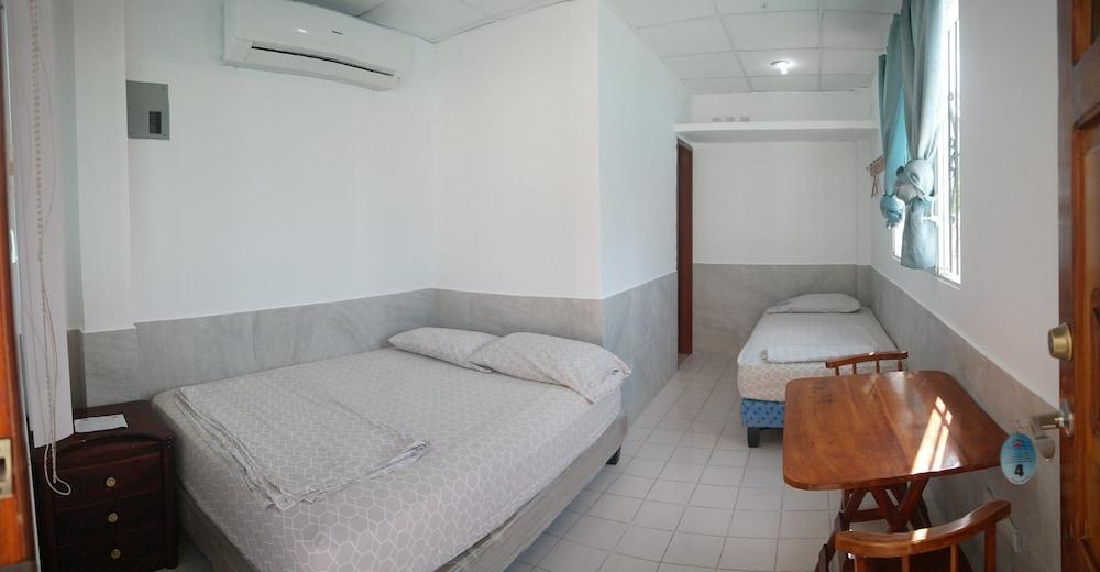 Hostal Palmeras Playa Milina