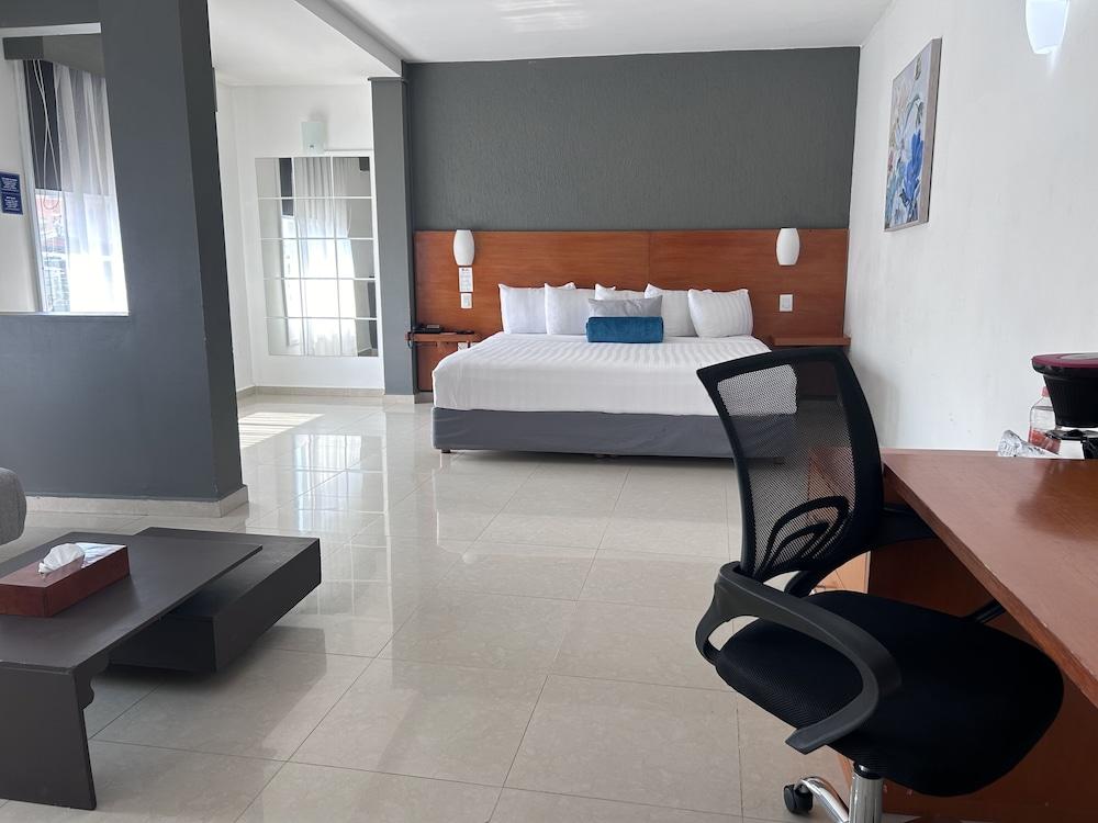 Days Inn by Wyndham Minatitlan