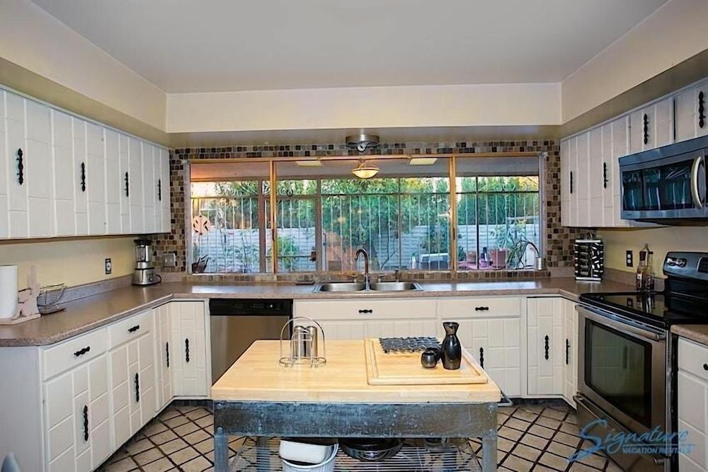 La Vida Local By Signature Vacation Rentals