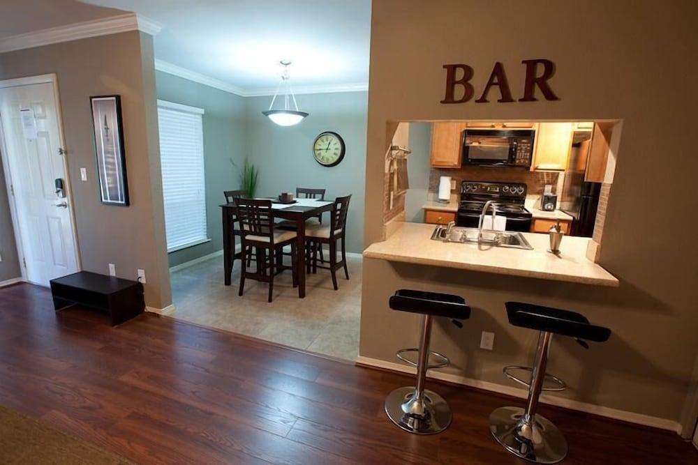 Hangout By Signature Vacation Rentals