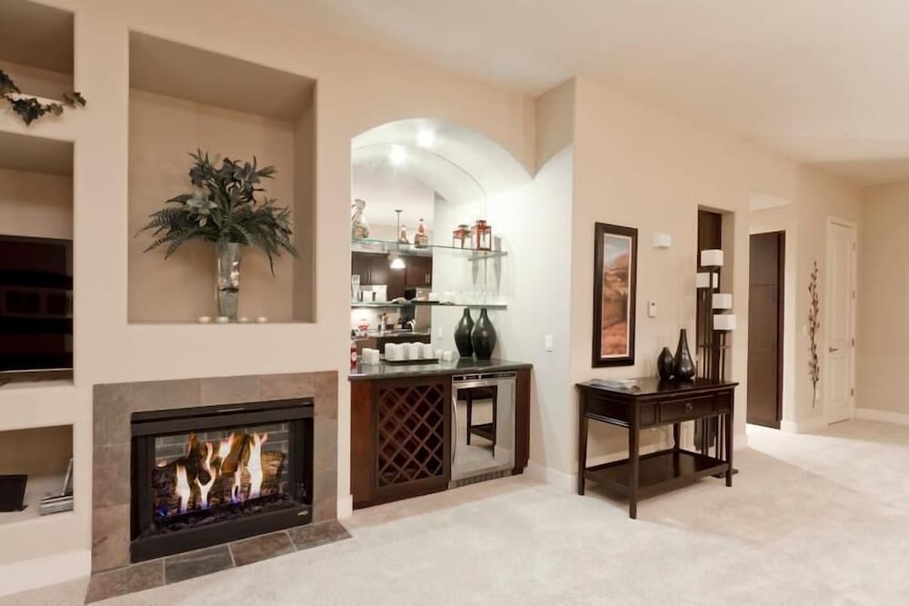 Desert Foothills By Signature Vacation Rentals