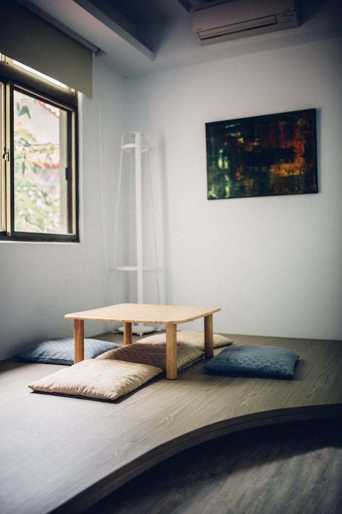 So Art Guesthouse & Hostel